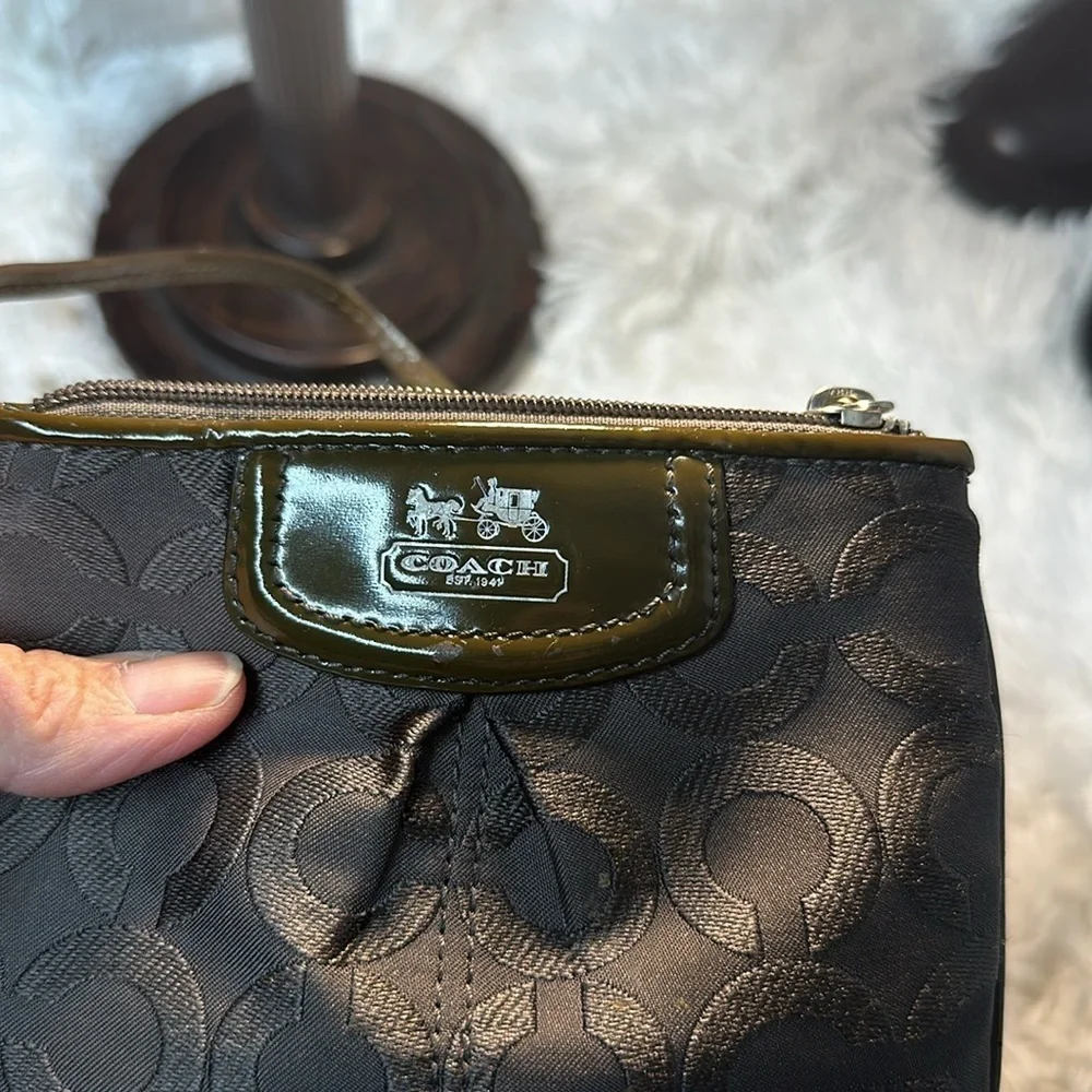 Coach OP Art Wristlet Pouch Wallet Clutch